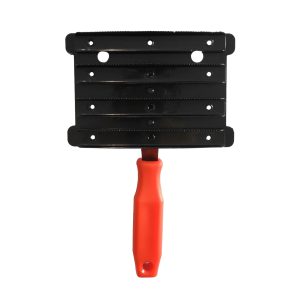 Iron Curry Comb with Plastic Handle