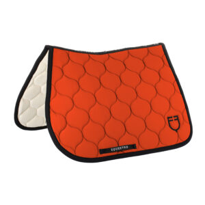 Jumping Saddle Pad with Onion Quilting Black Line Edition + Earnet